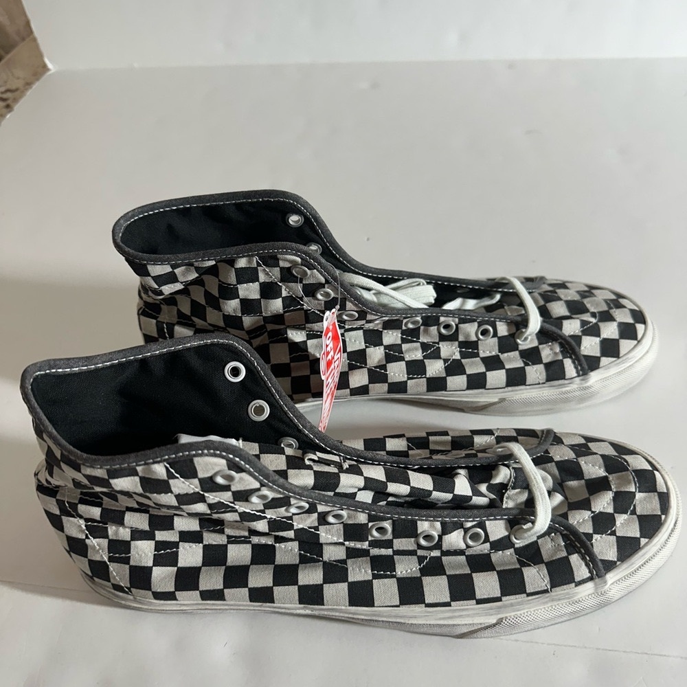 Vans no box